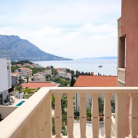 Apartman Valentina - Private Pool,200m From