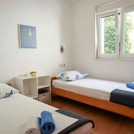 Apartman Valentina - Private Pool,200m From *